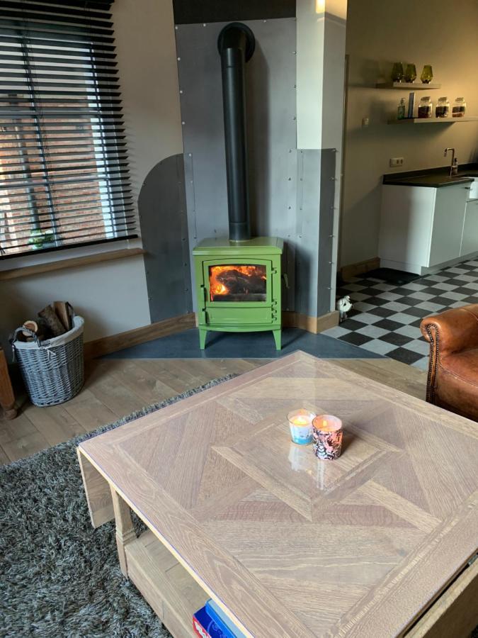 Velo 94 Villa Geel Eksteriør bilde